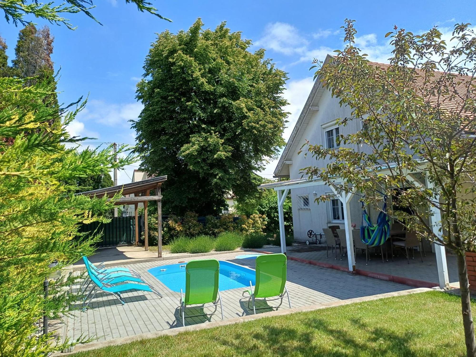 Вілла Oliva 8 Fos Balatoni Nyaralo Балатонакараттьо Екстер'єр фото